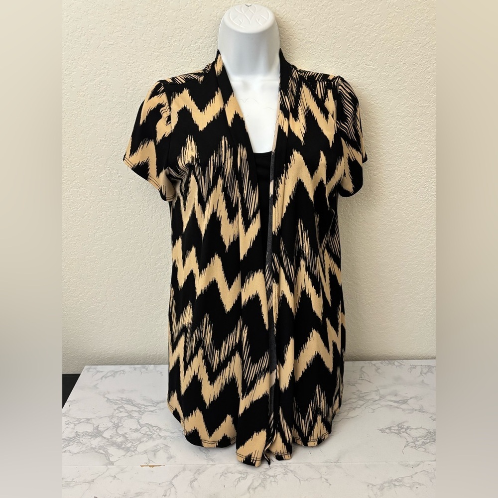 Lavish Twofer Short Sleeve Cardigan And Tank Sz M Black Tan Abstract Stretch​​